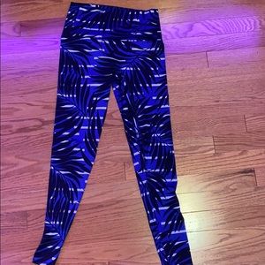 K-deer blue striped leggings with pattern